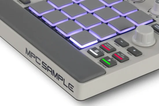 Akai Professional MPC Sample Standalone Sampler e Sequencer Portátil