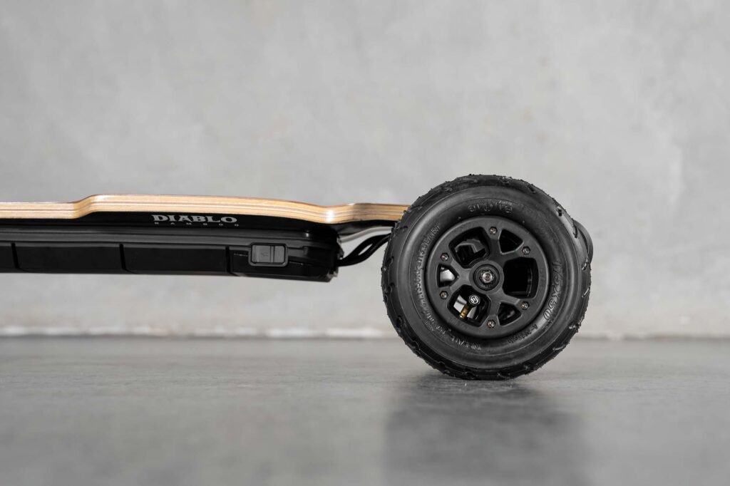 Evolve Diablo Bamboo – Skate Elétrico All Terrain