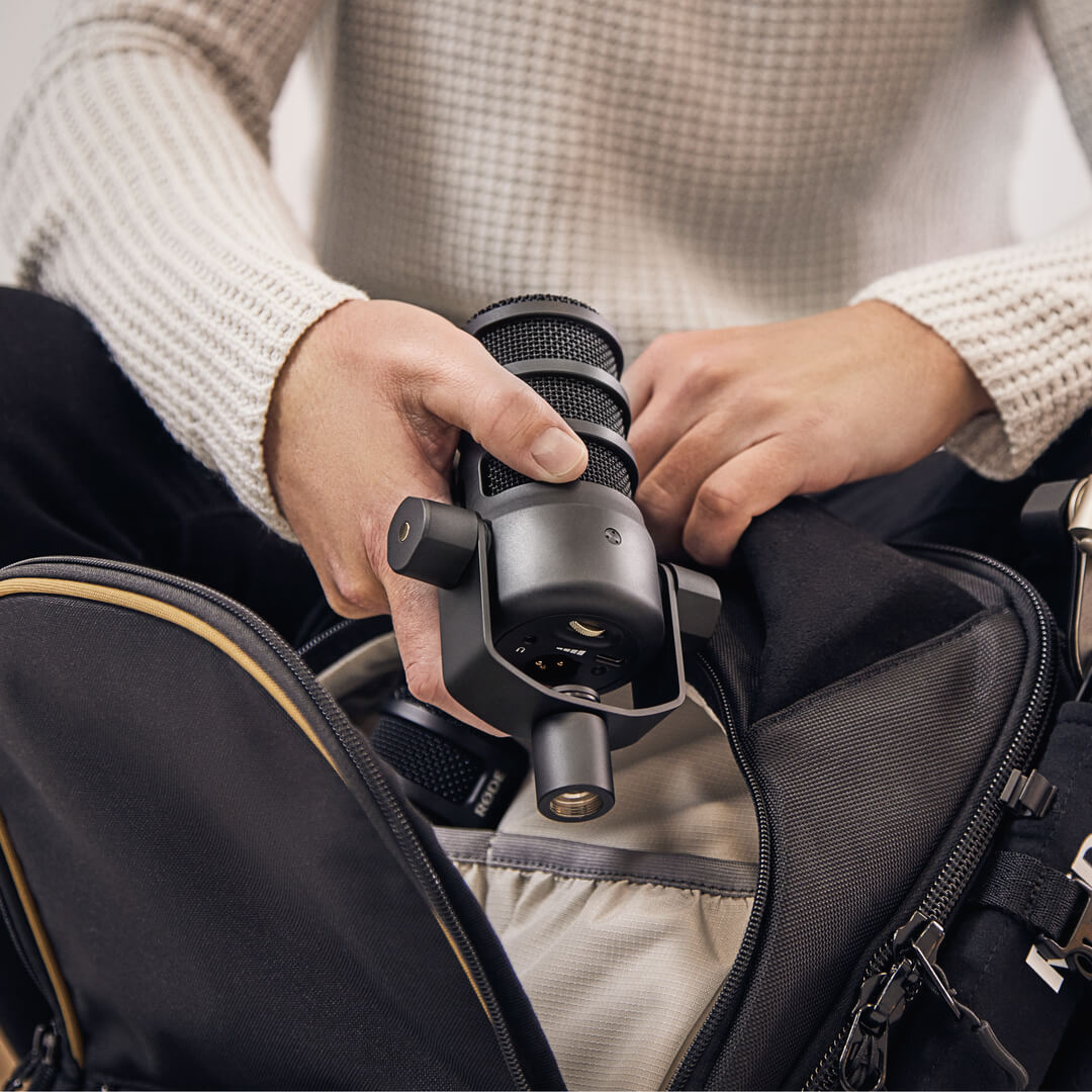 RØDE PodMic USB – Microfone Dinâmico USB e XLR para Podcast - Imagem 5