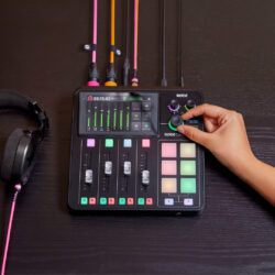 RØDECaster Duo – Mesa de Som para Podcast e Streaming - Imagem 3