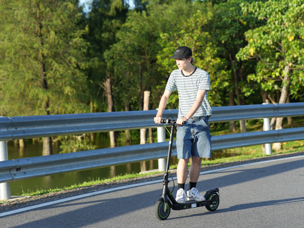 isinwheel S9 Pro – Patinete Elétrico 350W