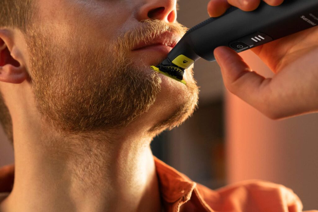 Philips Norelco OneBlade 360 Pro QP6552/70 – Aparador Rosto e Corpo
